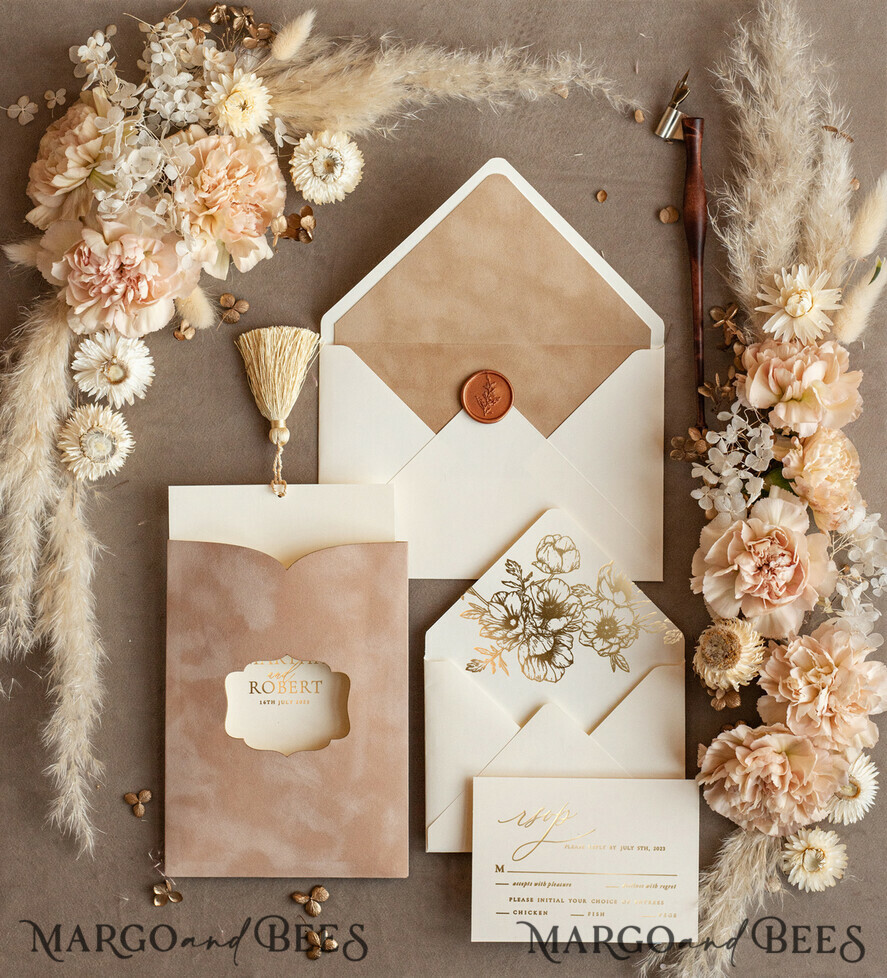 HOCHZEITS EINLADUNGEN Gold / Roségold / Silber / Glitzer Romantische Hochzeitskarten samt beige Tasche, Elegante Hochzeitskarten mit goldenen Quasten, Goldene Hochzeitseinladung Suite, Luxuriöse Hochzeitseinladungen.