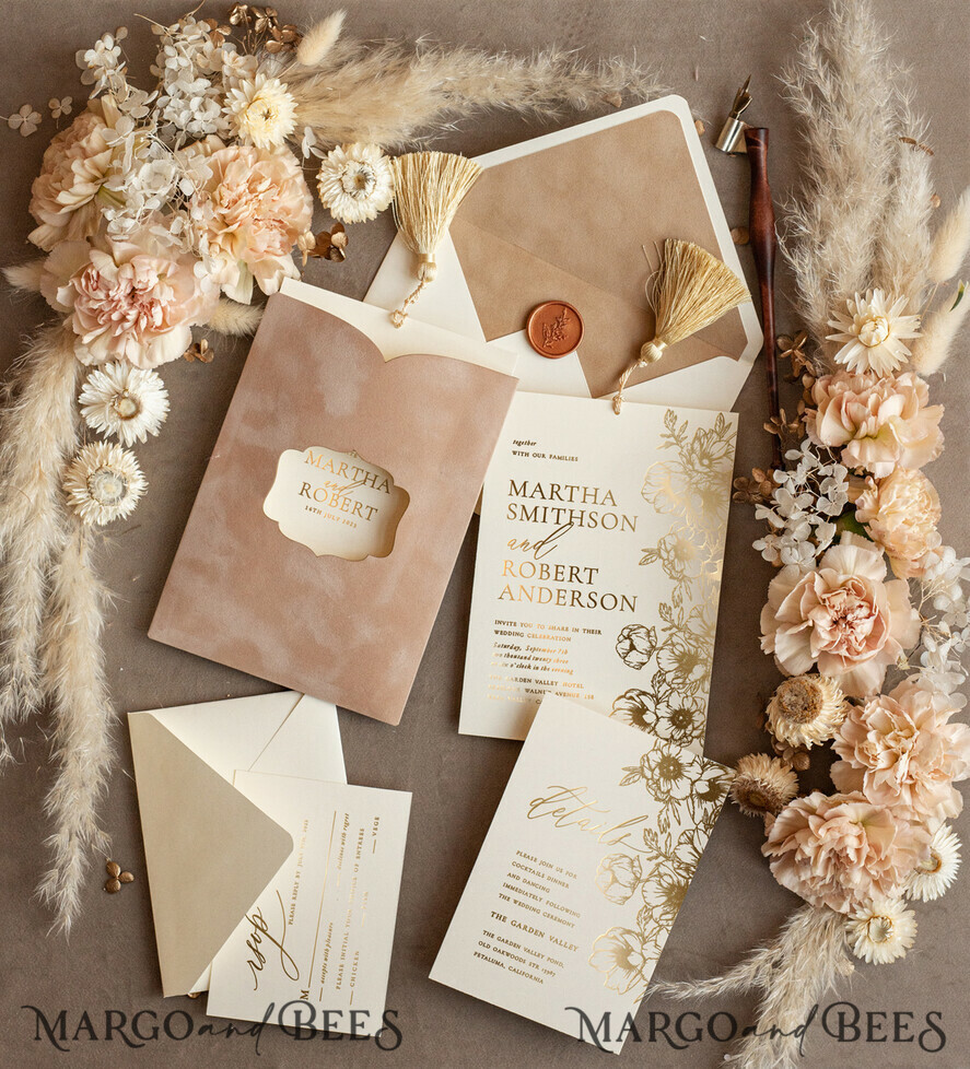 HOCHZEITS EINLADUNGEN Gold / Roségold / Silber / Glitzer Romantische Hochzeitskarten samt beige Tasche, Elegante Hochzeitskarten mit goldenen Quasten, Goldene Hochzeitseinladung Suite, Luxuriöse Hochzeitseinladungen.