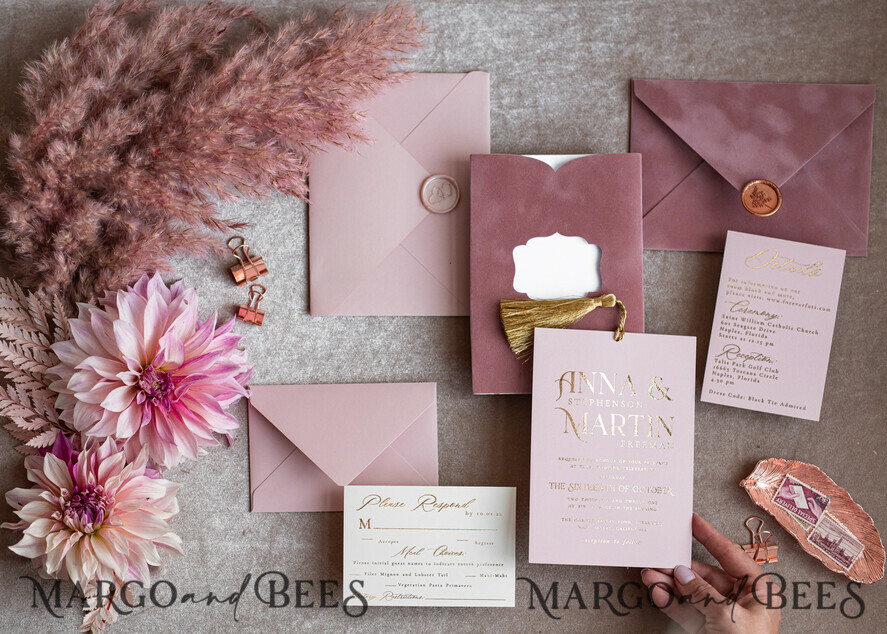 HOCHZEITS EINLADUNGEN Gold / Roségold / Silber / Glitzer Glamour-Pink Velvet-Hochzeitskarten, luxuriöse goldene Quaste Hochzeitsinvitation Suite, romantische Blush-Pink arabische Hochzeitskarten, elegante goldene Glanz-Hochzeitseinladungen.