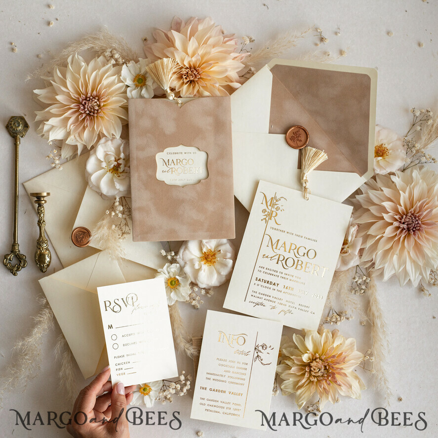 HOCHZEITS EINLADUNGEN Gold / Roségold / Silber / Glitzer Maßgeschneiderte Hochzeitskarten aus Samt mit Cremetasche, elegante goldene Quaste Hochzeitskarten, goldene Hochzeitsladung, Luxus-Hochzeitskarten