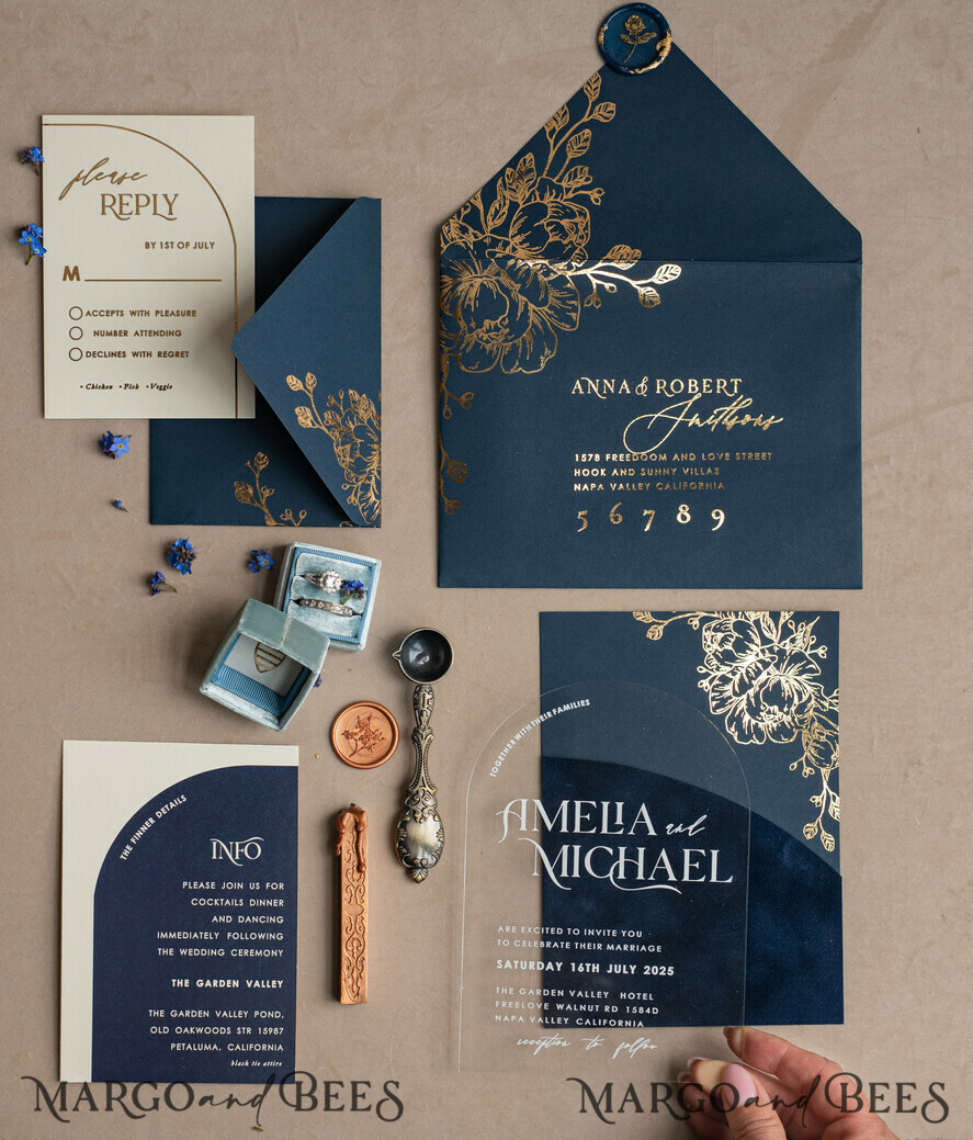 HOCHZEITS EINLADUNGEN Gold / Roségold / Silber / Glitzer Marineblaue Goldbogen-Hochzeitskarten, Plexi-Taschen-Velours-Hochzeitskarten, Dunkelblaue Gold-Hochzeitseinladungen, Elegante Hochzeitskarten