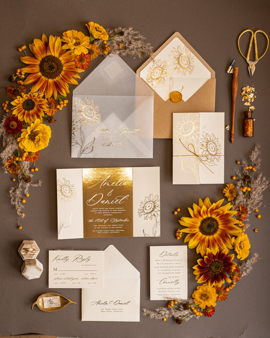 HOCHZEITS EINLADUNGEN Gold / Roségold / Silber / Glitzer Goldene Glitter-Hochzeitseinladungen, Luxus-Goldfolien-Hochzeitseinladungen, romantische Sonnenblumen-Hochzeitseinladungen, luxuriöse Glamour-nude Hochzeitspapeterie