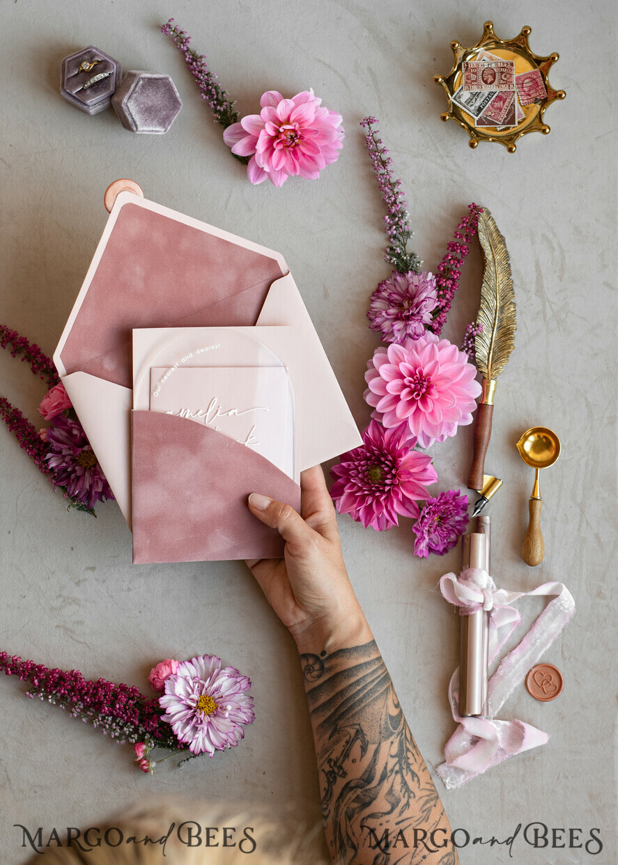 HOCHZEITS EINLADUNGEN Gold / Roségold / Silber / Glitzer Arch Gold Acryl Hochzeitsinvitation Suite, Samtumschlag Blush Pink Hochzeitskarten, Boho Hochzeitskarten