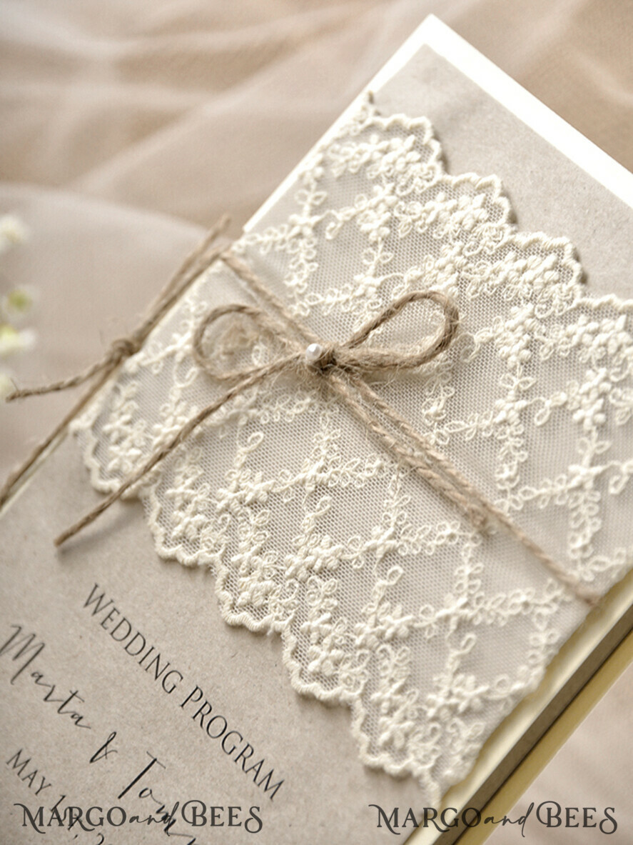 MENÜ & PROGRAMME  
 rustikal Rustikales Hochzeitsprogramm mit Spitze, Scheunenhochzeitsprogramm, eco-romantische personalisierte Karten mit Jute, einfaches rustikales Spitzenhochzeitsprogramm, elegantes Heft braune Hochzeitskarten