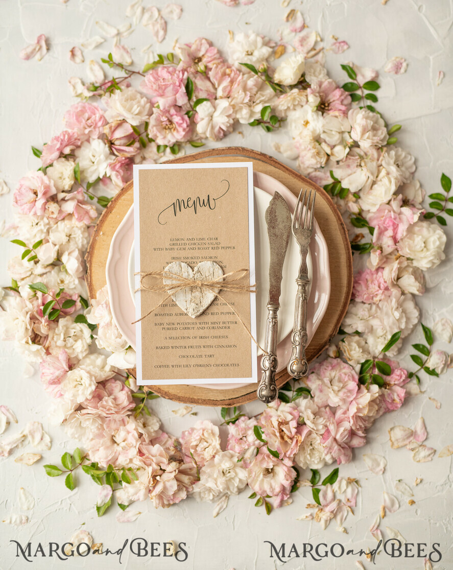 MENÜ & PROGRAMME  
 rustikal Rustikales Hochzeitsmenü mit Schnur, Hochzeitsdinner-Menü im Scheunenstil, ökologisch romantische personalisierte Karten mit Holzherz, Kraft-Hochzeitsmenü, einfaches rustikales Jute-Hochzeitsmenü, elegante Hochzeitsmenükarten.