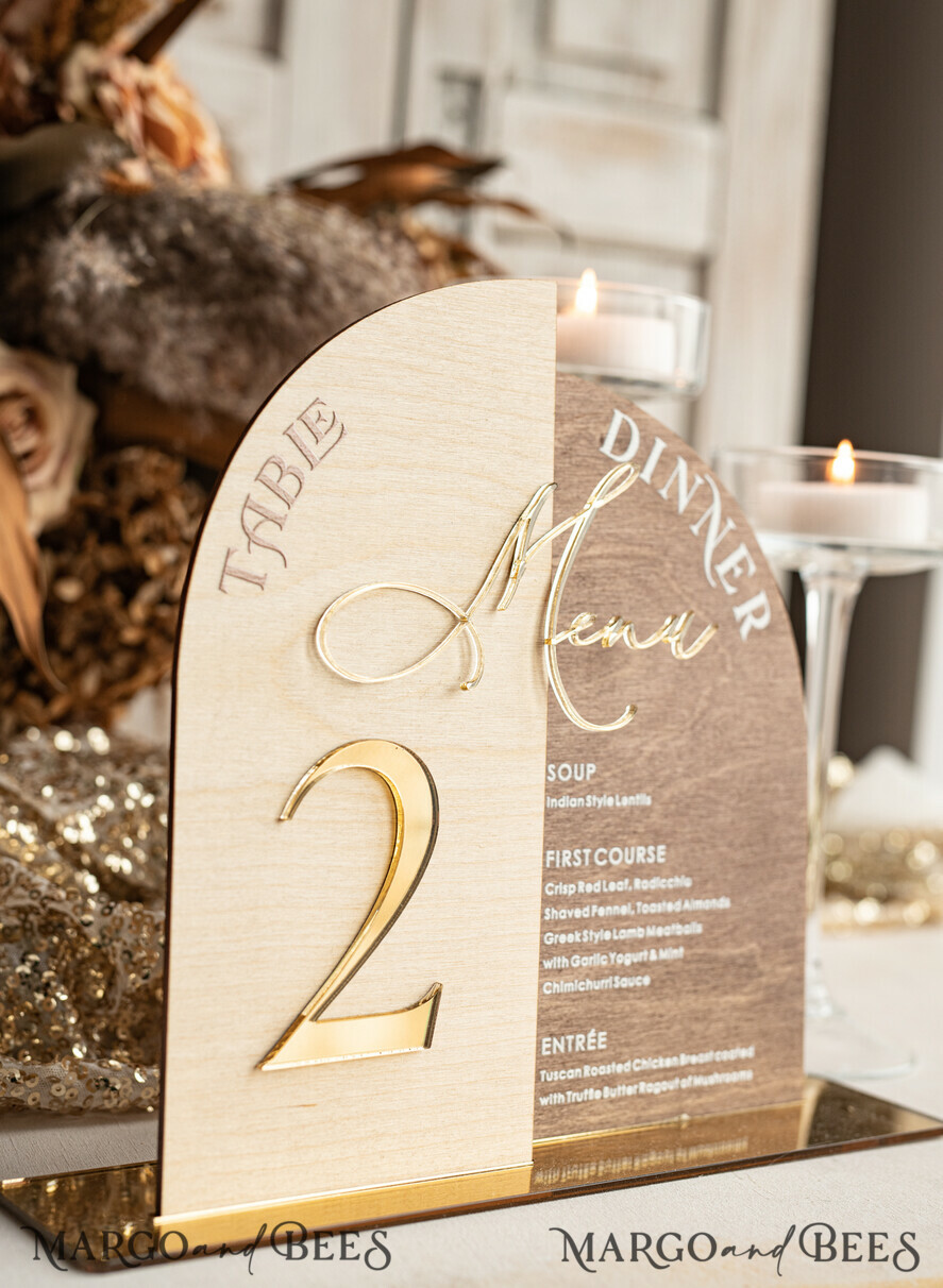 TISCHDEKORATIONSCHILDER   Holz Eco Rustikale Tischnummern Rustikales Holzbogen Tischnummer & Abendessen Menü Kombination, Holz & Acryl gold Schild, Gold Scheune Plexi Tischnummern & Menü Kombination Rustikal Boho Hochzeit Tischdekoration, Hochzeitsbeschilderung Goldener Spiegel Tischnummern & Menü