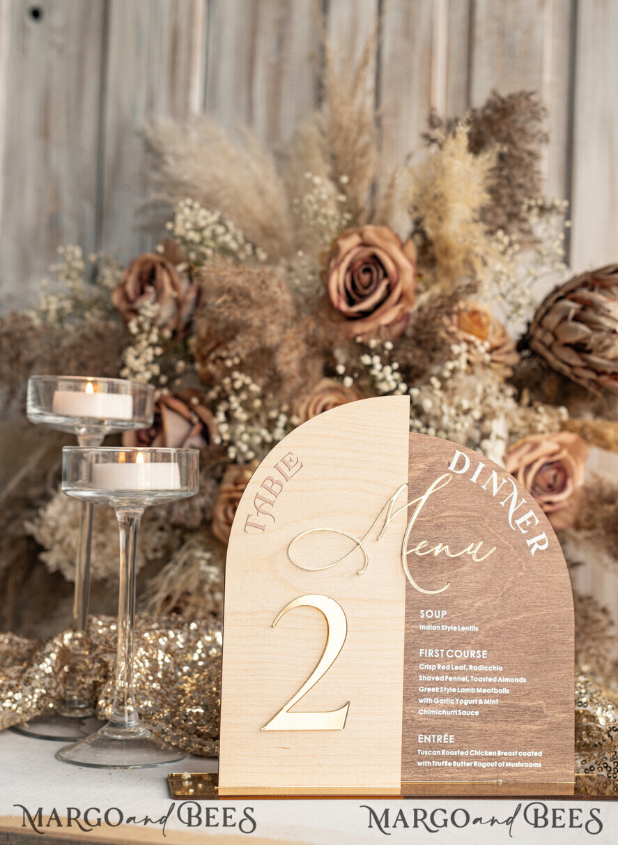 TISCHDEKORATIONSCHILDER   Holz Eco Rustikale Tischnummern Rustikales Holzbogen Tischnummer & Abendessen Menü Kombination, Holz & Acryl gold Schild, Gold Scheune Plexi Tischnummern & Menü Kombination Rustikal Boho Hochzeit Tischdekoration, Hochzeitsbeschilderung Goldener Spiegel Tischnummern & Menü