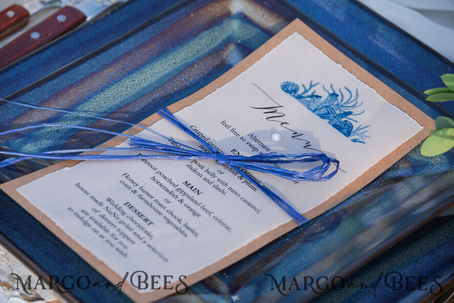 MENÜ & PROGRAMME  
 Strand Romantisches Blaues Strandhochzeitsmenü, Zielhochzeitsmenü mit Raffia-Schnur, Menükarte mit gezacktem Rand, Meereshochzeitsmenü, einzigartiges Muschel-Hochzeitsmenü
