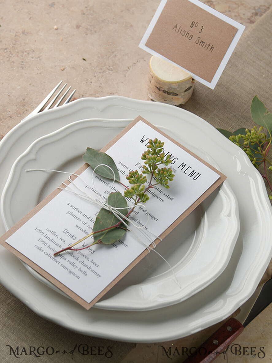 MENÜ & PROGRAMME  
 rustikal und Spitze Rustikales Hochzeitsmenü mit Zwirn, Hochzeitsdinner-Menü für die Scheune, weiße romantische personalisierte Karten, Kraft-Hochzeitsmenü, einfaches rustikales Hochzeitsmenü, elegante ökologische Hochzeitsmenü-Karten.