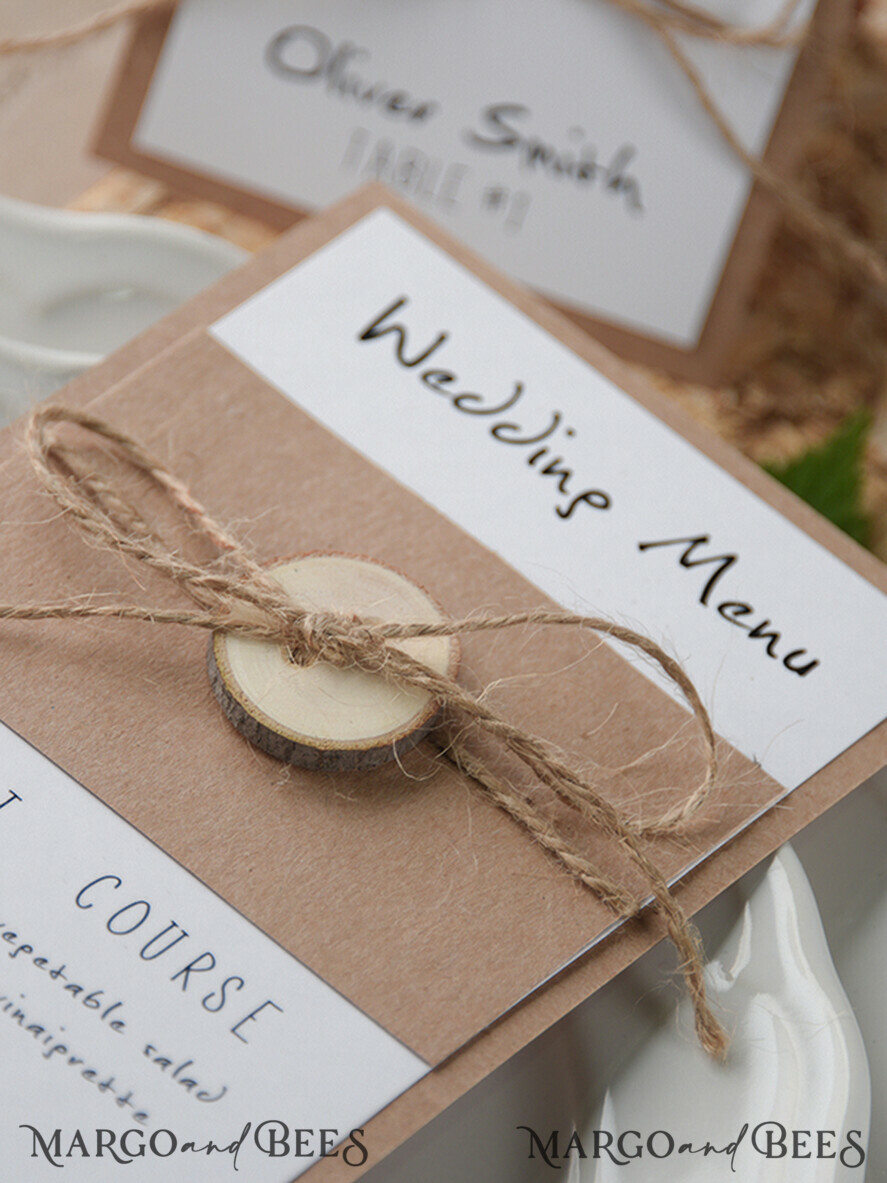 MENÜ & PROGRAMME  
 rustikal und Spitze Rustikales Hochzeitsmenü mit Schnur, Hochzeitsdinner-Menü im Scheunenstil, ökologische romantische personalisierte Karten mit Holzherz, Kraft-Hochzeitsmenü, einfaches rustikales Hochzeitsmenü aus Jute, elegante Hochzeitsmenükarten.