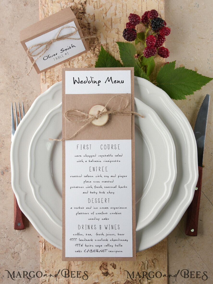 MENÜ & PROGRAMME  
 rustikal und Spitze Rustikales Hochzeitsmenü mit Schnur, Hochzeitsdinner-Menü im Scheunenstil, ökologische romantische personalisierte Karten mit Holzherz, Kraft-Hochzeitsmenü, einfaches rustikales Hochzeitsmenü aus Jute, elegante Hochzeitsmenükarten.