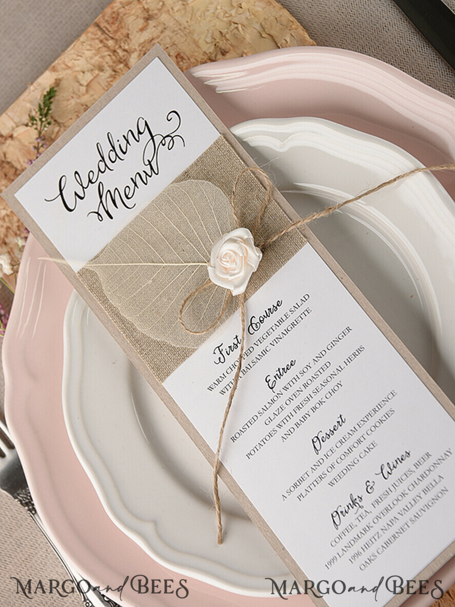 MENÜ & PROGRAMME  
 rustikal und Spitze Rustikales Hochzeitsmenü mit Jute, Hochzeitsmenükarten für die Scheune, ökologisch romantische personalisierte Karten mit Blume, einfaches rustikales Menü, elegante handgefertigte ecrufarbene Hochzeitskarten.