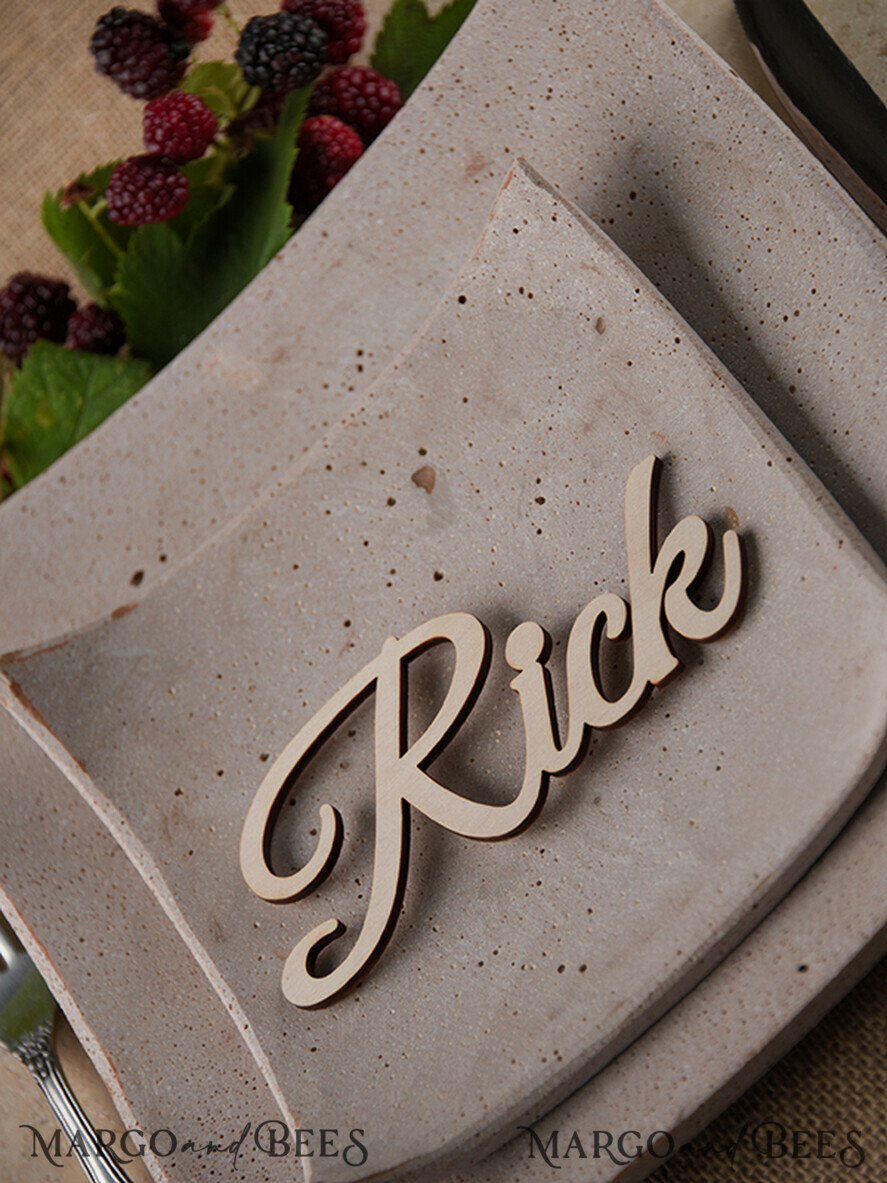 PLATZKARTEN / TISCHKARTEN  
 Acrylgold klar / Holz 3D Personalisierte Hochzeits 3D Holz Platzkarten, Rustikale Namens Holz Escortkarten, Boho Lasergeschnittene Namenskarten, Lasergeschnittene Gästennamen Hochzeitskarten, Rustikale Hochzeits Platzkarte