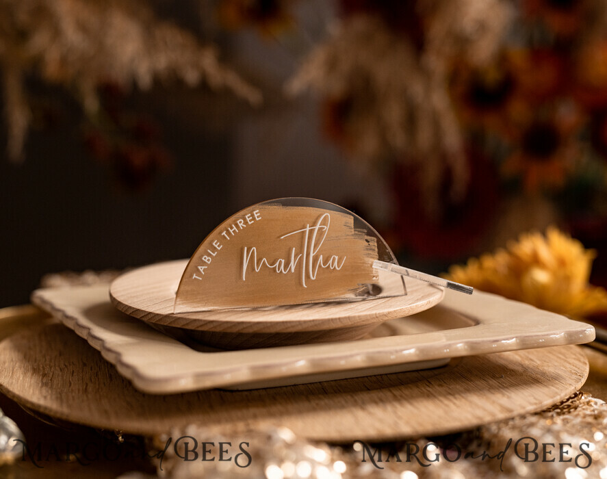 PLATZKARTEN / TISCHKARTEN  
 Acrylgold klar / Holz 3D Moderner Bogen Gold Acryl Platzkarte mit Ständer, Bogen klare Namenskarte, Premium Luxus Sitzkarten, bemalte goldene Begleitkarten mit weißer Schrift, bearbeitbarer Text