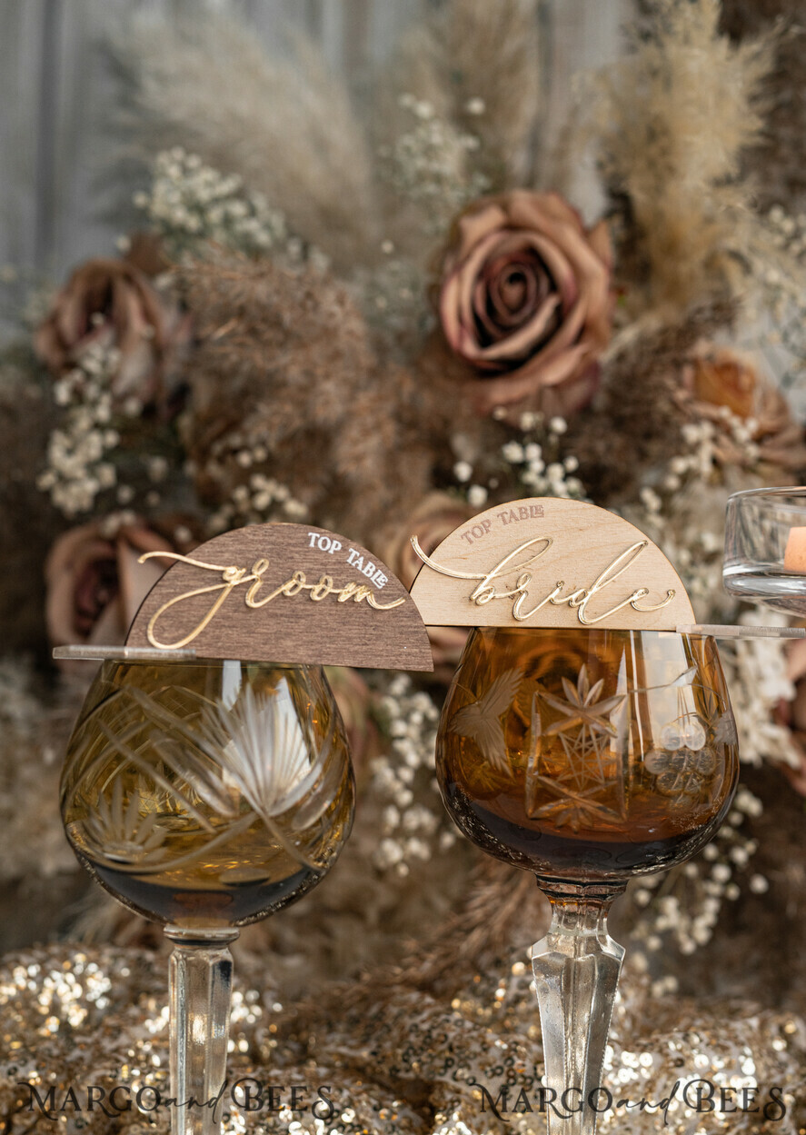 PLATZKARTEN / TISCHKARTEN  
 Acrylgold klar / Holz 3D Rustikale Bogen Tischkarten mit Ständer, moderne Holz Namenskarten, Premium Bogen goldene Sitzkarten, Holz Gold Spiegel Escortkarten, Boho natürliche Tischkarten