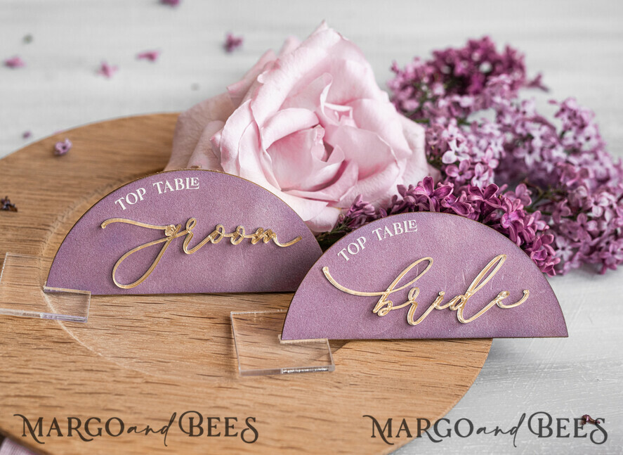 PLATZKARTEN / TISCHKARTEN  
 Acrylgold klar / Holz 3D Modernes Mauve Arch Acryl Platzkarte mit Ständer, Premium Hochzeitsplatzkarten, klare Acryl Namenskarten, luxuriöse Sitzkarten, goldene 3D Gästennamen, bearbeitbarer Text
