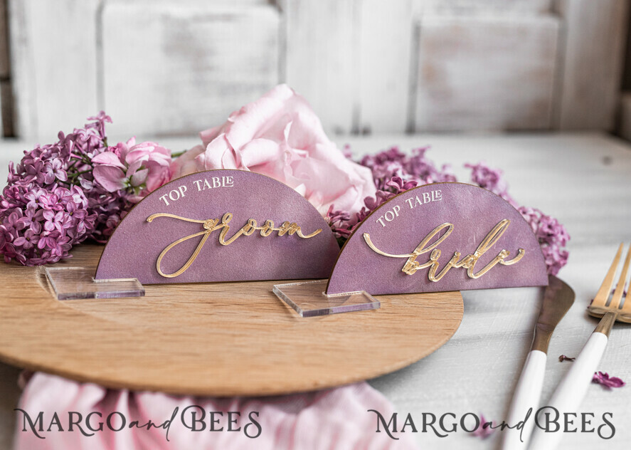 PLATZKARTEN / TISCHKARTEN  
 Acrylgold klar / Holz 3D Modernes Mauve Arch Acryl Platzkarte mit Ständer, Premium Hochzeitsplatzkarten, klare Acryl Namenskarten, luxuriöse Sitzkarten, goldene 3D Gästennamen, bearbeitbarer Text
