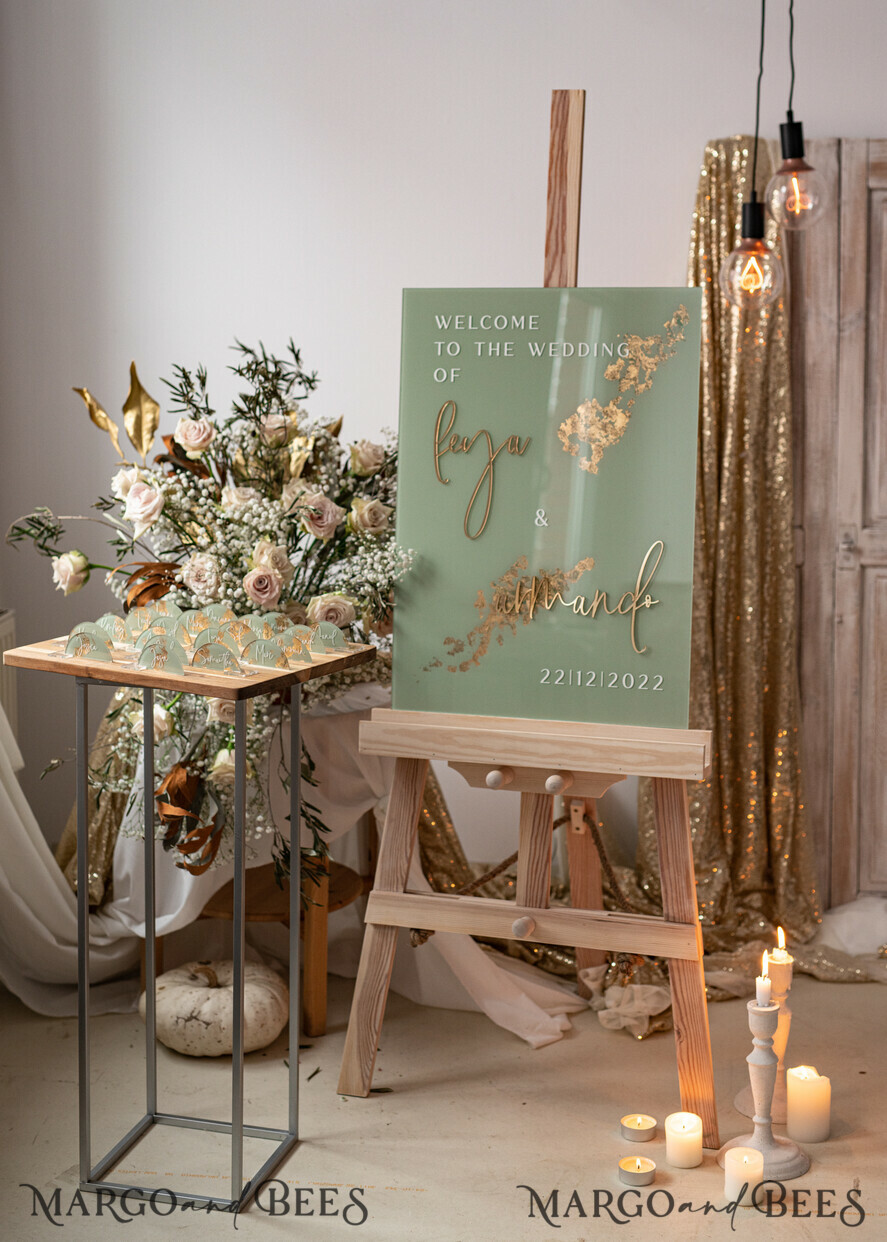 PLATZKARTEN / TISCHKARTEN  
 Acrylgold klar / Holz 3D Acrylbogen Salbeigrün Flachplatzkarte mit Stand, bemalte Acryl- und Gold-Flachplatzkarte, Grünpflanzen Gold Plexi Flachplatzkarte, Garten Luxus Hochzeits Tischdekoration