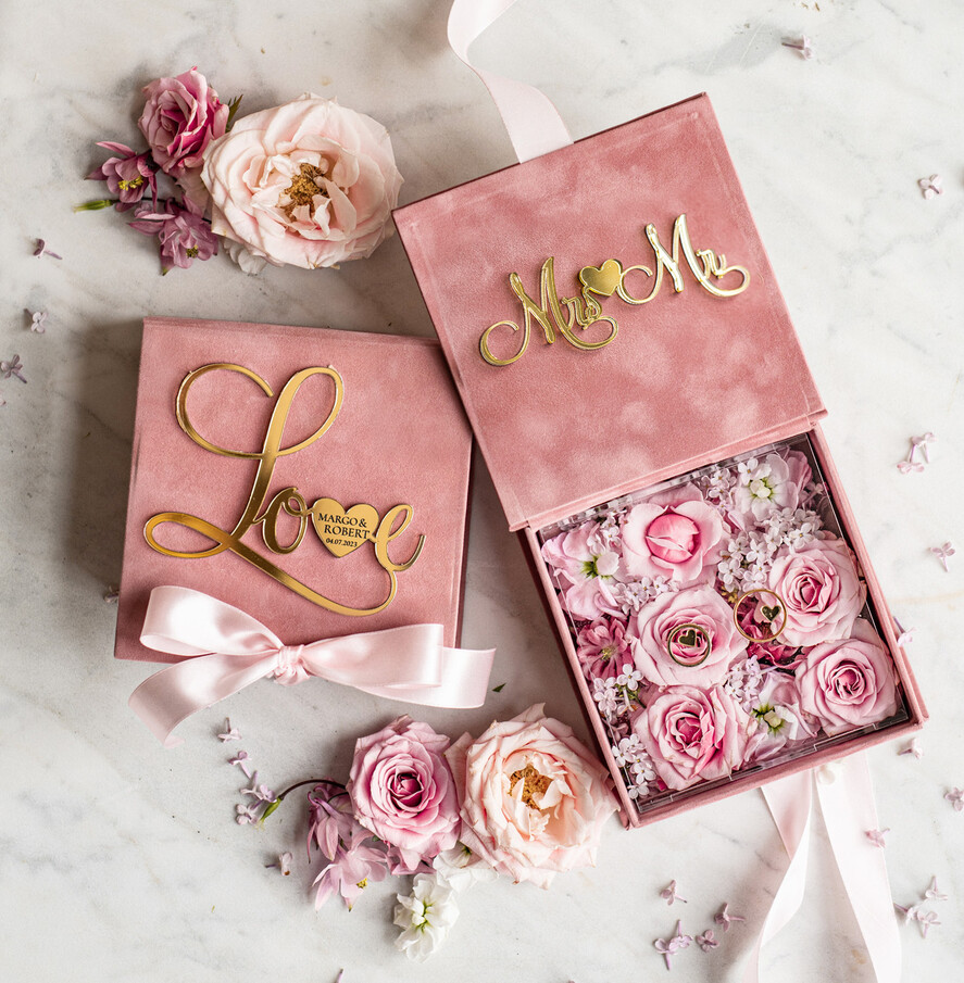 RINGTRÄGERBOXEN & KISSEN Samtkästchen für den Trauungszeremonie Ringbox für die Hochzeitszeremonie 3 Ringe, Blush Pink Goldene Samt Hochzeit Ringbox für Zeremonie, Glamour Hochzeit Ringboxen für ihn und sie, Luxus Samt Ringbox doppelt, individuelle Farben.