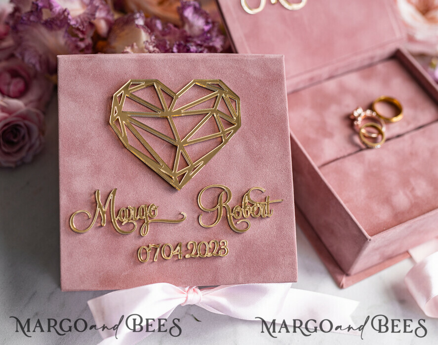 RINGTRÄGERBOXEN & KISSEN Samtkästchen für den Trauungszeremonie Ringbox für die Hochzeitszeremonie 3 Ringe, Blush Pink Goldene Samt-Hochzeitsringbox für die Zeremonie, Boho Glam Hochzeitsringboxen für ihn und sie, Luxus-Samt-Ringbox doppelt, maßgeschneiderte Farben.