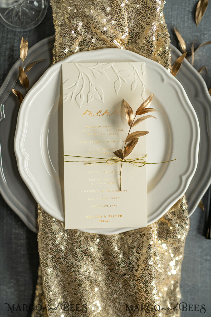 MENÜ & PROGRAMME  
 Glitzer/ Luxus Premium Prägierte Elfenbein-Hochzeitsmenüs, elegante Hochzeitsmenükarten mit floralem Motiv, luxuriöses Hochzeitsmenü mit Goldfolie, Blatt-Hochzeitsmenü mit Goldfolie und goldenem Zwirn.