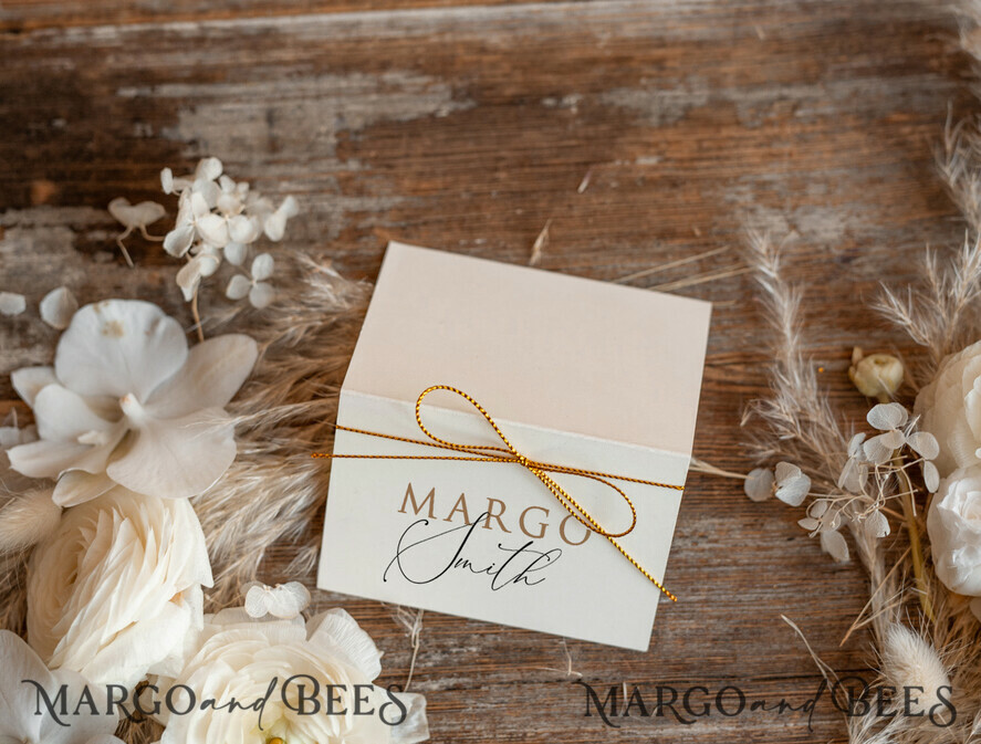 PLATZKARTEN / TISCHKARTEN  
 Romantisches Boho/ Botanisch/ Floral Moderne Hochzeitsplatzkarten mit metallic-goldener Schnur, elegante Hochzeitsplatzkarten, luxuriöse Namensschilder, atemberaubende Tischdekoration für Hochzeiten, anspruchsvolle Hochzeitskarten.
