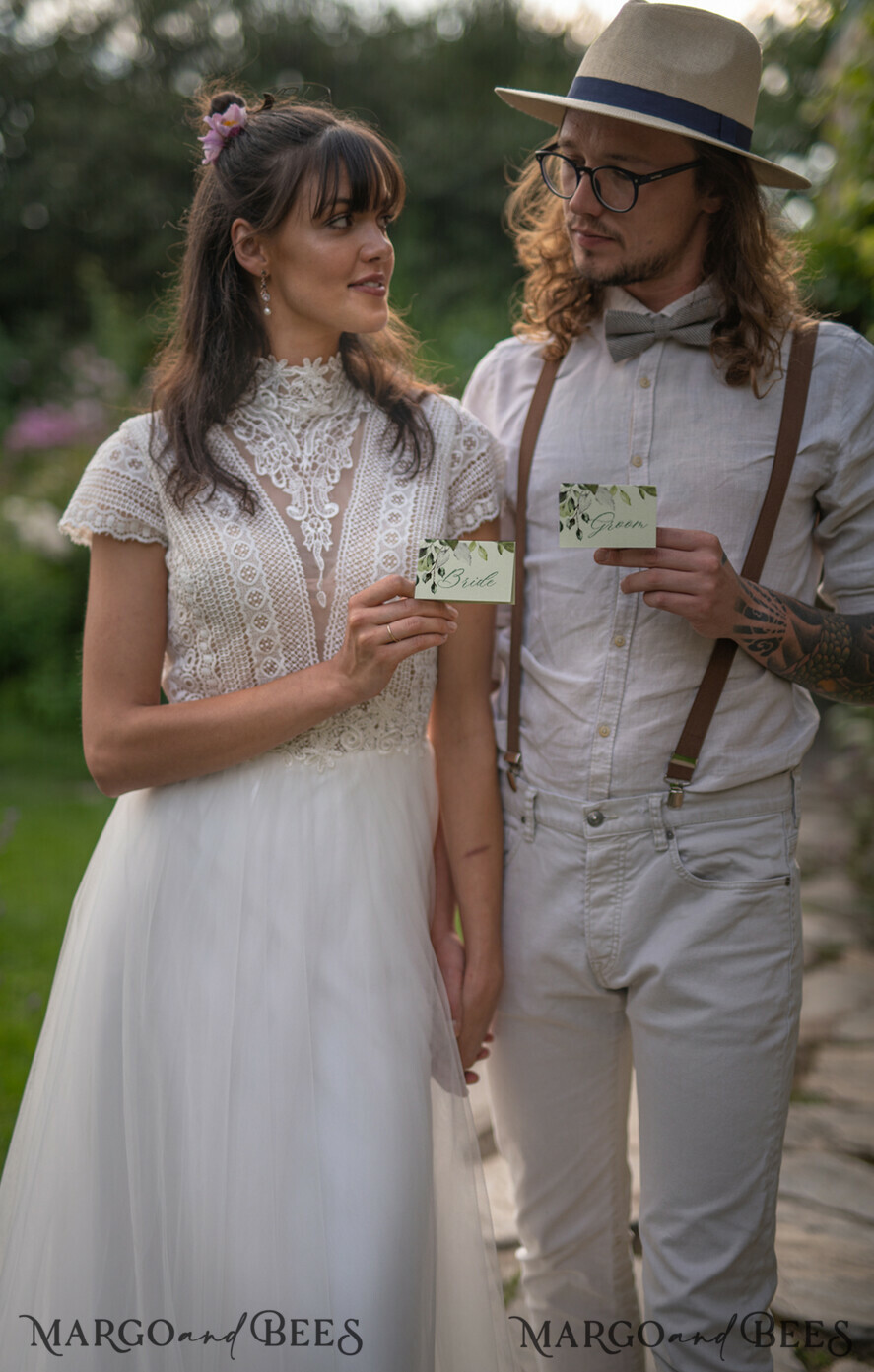 PLATZKARTEN / TISCHKARTEN  
 Romantisches Boho/ Botanisch/ Floral Botanische Toskana Eukalyptus Platzkarten, einfache Grünpflanzen romantische Sitzkarten, individuelle Boho-Hochzeitsnamensschilder, moderne elegante grüne Blatt-Tischplatzkarten