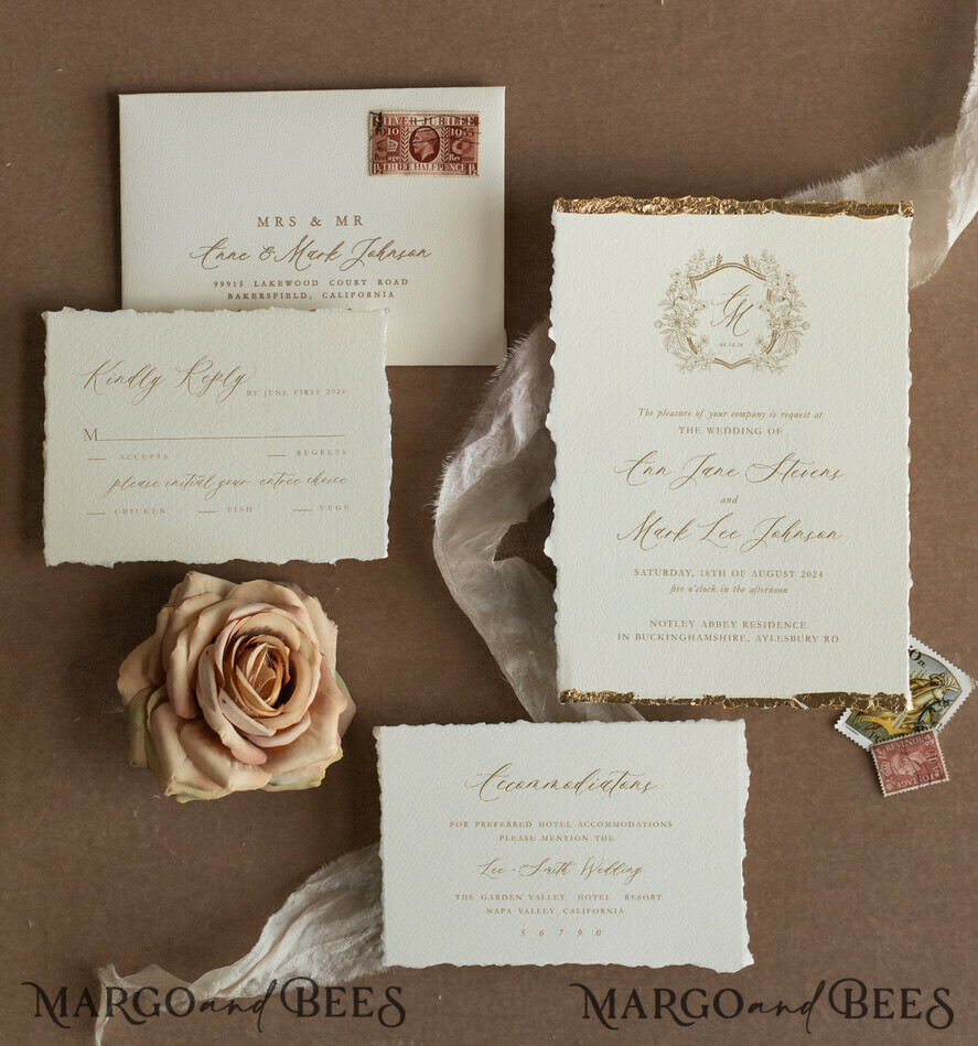HOCHZEITS EINLADUNGEN moderne Kalligraphie / feine Kunst Elfenbein Gold Hochzeitseinladung, Florale Hochzeitseinladung, Toskana Italienische Einladungskollektion, Kranz Monogramm Hochzeitseinladungskollektion, Zackenrand Einladungen, Zerrissene Kanten Hochzeitseinladungen gold, Feine Kunst Hochzeitseinladungskollektion, Zackenrand Papier.