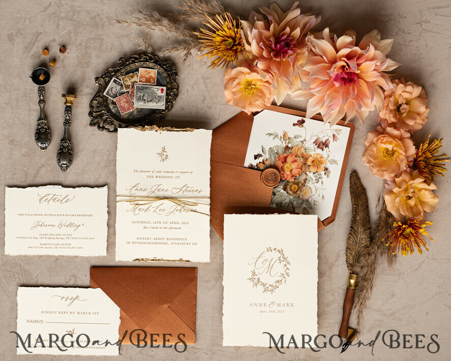 HOCHZEITS EINLADUNGEN moderne Kalligraphie / feine Kunst Feine Kunst Herbst Terrakotta Gold Hochzeitseinladung, verbrannt orange Blumen Hochzeitseinladung, Rost Einladungskollektion, Kranz Monogramm Hochzeitseinladungskollektion, gezackte Kanten Einladungen, zerrissene Kanten Hochzeitseinladungen golden, Feine Kunst Hochzeitseinladungskollektion, gezackt.