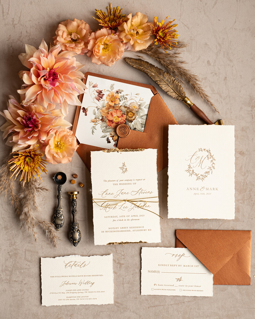 HOCHZEITS EINLADUNGEN moderne Kalligraphie / feine Kunst Feine Kunst Herbst Terrakotta Gold Hochzeitseinladung, verbrannt orange Blumen Hochzeitseinladung, Rost Einladungskollektion, Kranz Monogramm Hochzeitseinladungskollektion, gezackte Kanten Einladungen, zerrissene Kanten Hochzeitseinladungen golden, Feine Kunst Hochzeitseinladungskollektion, gezackt.