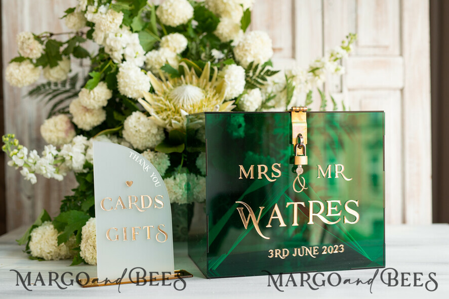 KARTONBOXEN  
 Acrylkartenbox Elegante smaragdgrüne Hochzeitsset Acryl-Kartenbox mit Schloss und Schild für Karten & Geschenke, personalisierte Hochzeitskartenbox, Acryl-Hochzeitskartenbox mit Deckel in Grün.