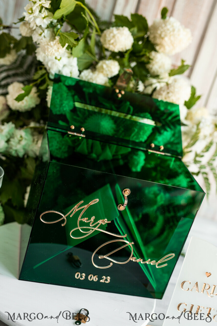KARTONBOXEN  
 Acrylkartenbox Elegante smaragdgrüne Hochzeitsset Acryl-Kartenbox mit Schloss und Schild für Karten & Geschenke, personalisierte Hochzeitskartenbox, Acryl-Hochzeitskartenbox mit Deckel in Grün.