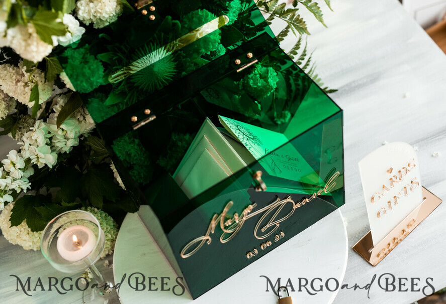 KARTONBOXEN  
 Acrylkartenbox Elegante smaragdgrüne Hochzeitsset Acryl-Kartenbox mit Schloss und Schild für Karten & Geschenke, personalisierte Hochzeitskartenbox, Acryl-Hochzeitskartenbox mit Deckel in Grün.
