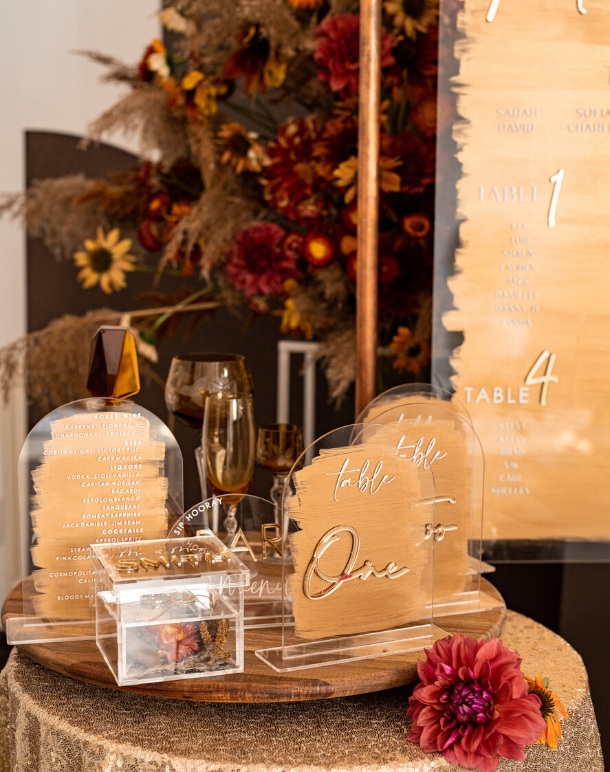 KARTONBOXEN  
 Acrylkartenbox Elegantes klares Hochzeitsset, Acrylkartenbox mit Schloss und Signierkarten & Geschenken, personalisierte Hochzeitskartenbox, klare Kartenbox, Hochzeitskartenbox mit Deckel, Hochzeitsgeldbox, Hochzeitskartenhalter