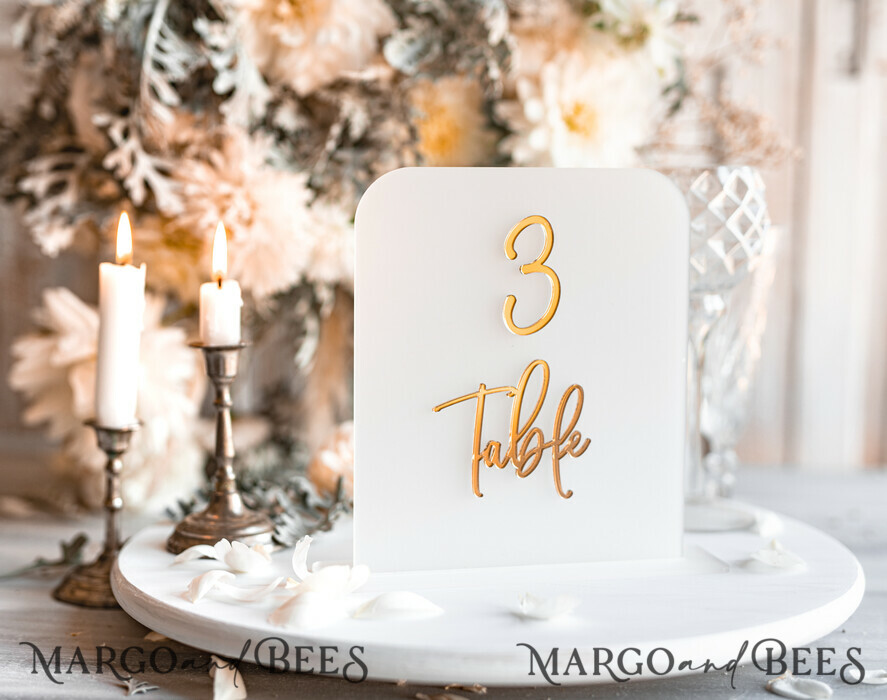 TISCHDEKORATIONSCHILDER   Acryl Tischdekoration Zahlen Acryl gefrorene Tischnummern, frosted Acryl und goldenes Schild, goldene Plexi-Tischnummern, luxuriöse Hochzeits-Tischdekoration, Hochzeitsbeschilderung goldene Spiegel-Tischnummern
