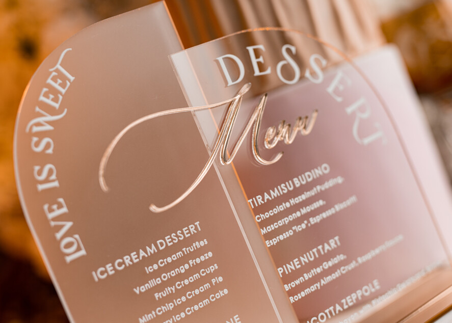 TISCHDEKORATIONSCHILDER   Acryl Tischdekoration Zahlen Acrylbogen Tischnummer und Menü-Kombination, klare und gefrorene Acrylgold-Schilder, goldene Plexi-Tischnummern und Menü-Kombination, luxuriöse Hochzeits-Tischdekoration, Hochzeitsbeschilderung.