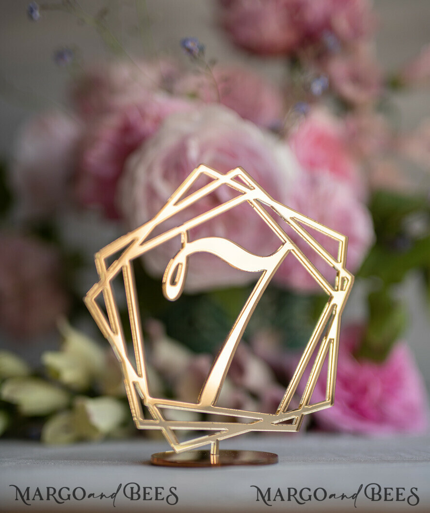 TISCHDEKORATIONSCHILDER   Acryl Tischdekoration Zahlen Acryl Tischnummern, klare Acryl- und Goldschilder, goldene Plexi Tischnummern, luxuriöse Hochzeits Tischdekoration, Hochzeitsschilder goldener Spiegel geometrische Tischnummern