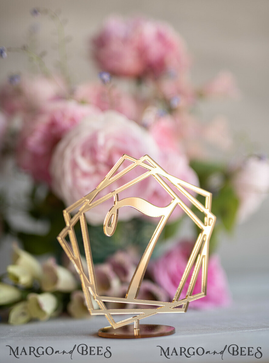 TISCHDEKORATIONSCHILDER   Acryl Tischdekoration Zahlen Acryl Tischnummern, klare Acryl- und Goldschilder, goldene Plexi Tischnummern, luxuriöse Hochzeits Tischdekoration, Hochzeitsschilder goldener Spiegel geometrische Tischnummern