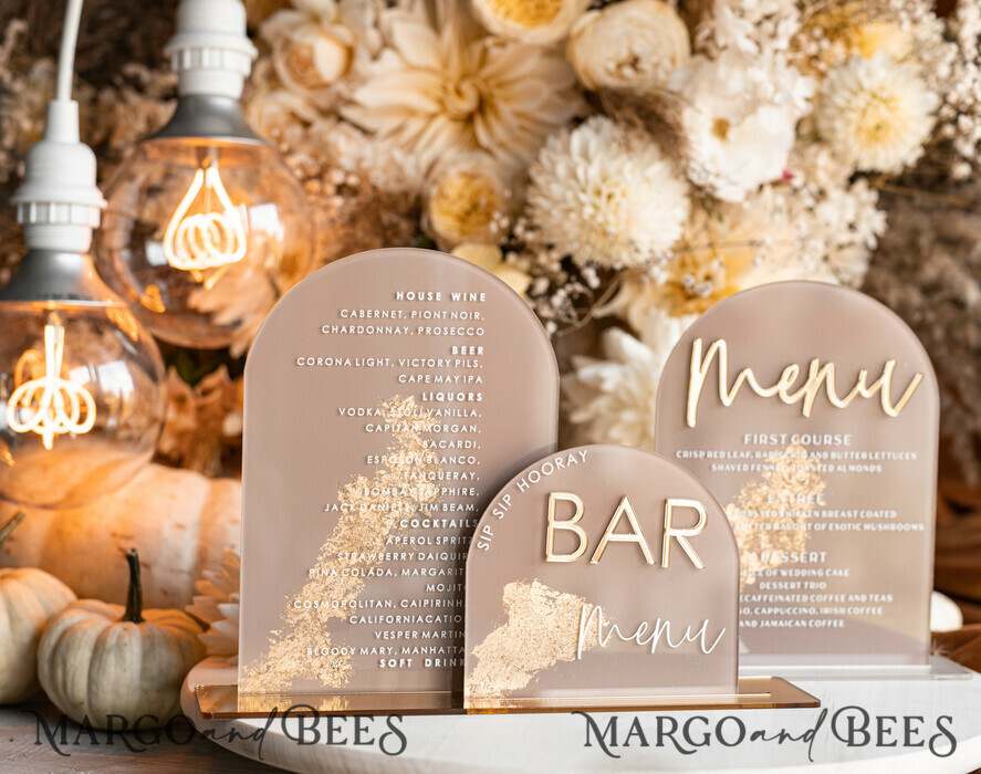 TISCHDEKORATIONSCHILDER   Acryl Tischdekoration Zahlen Acrylbogen Cappuccino Bar Menü, Klare Acryl- und Gold-Bar-Menü, Nude Taupe Gold Plexi Getränkebar-Menü, Tan Luxus Hochzeits-Getränkebar Tischdekoration, Erdige Hochzeitsbeschilderung Goldener Spiegel Bar Menü