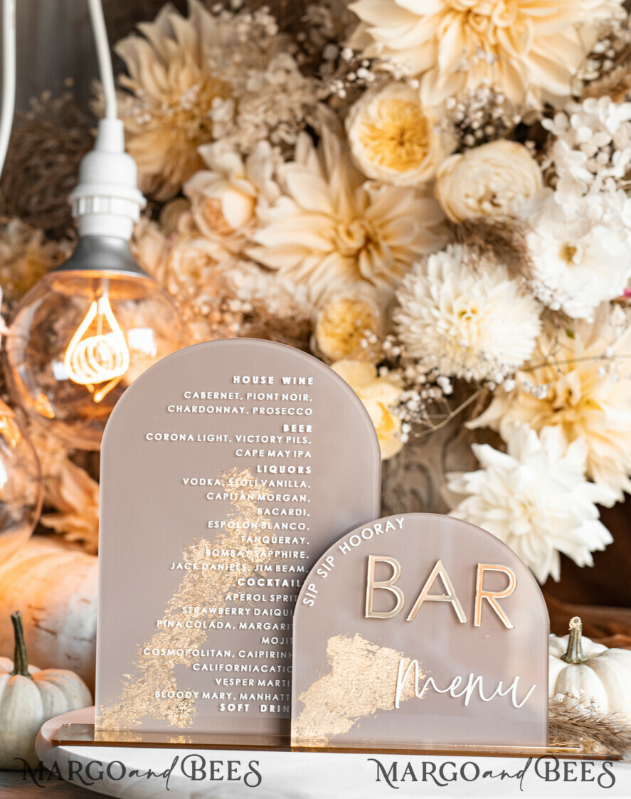 TISCHDEKORATIONSCHILDER   Acryl Tischdekoration Zahlen Acrylbogen Cappuccino Bar Menü, Klare Acryl- und Gold-Bar-Menü, Nude Taupe Gold Plexi Getränkebar-Menü, Tan Luxus Hochzeits-Getränkebar Tischdekoration, Erdige Hochzeitsbeschilderung Goldener Spiegel Bar Menü