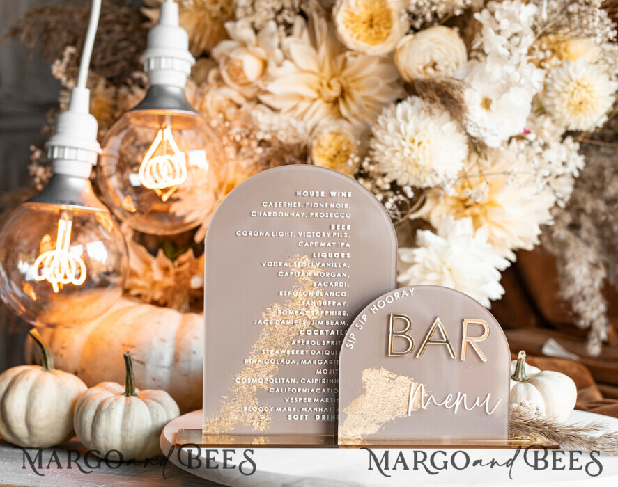 TISCHDEKORATIONSCHILDER   Acryl Tischdekoration Zahlen Acrylbogen Cappuccino Bar Menü, Klare Acryl- und Gold-Bar-Menü, Nude Taupe Gold Plexi Getränkebar-Menü, Tan Luxus Hochzeits-Getränkebar Tischdekoration, Erdige Hochzeitsbeschilderung Goldener Spiegel Bar Menü