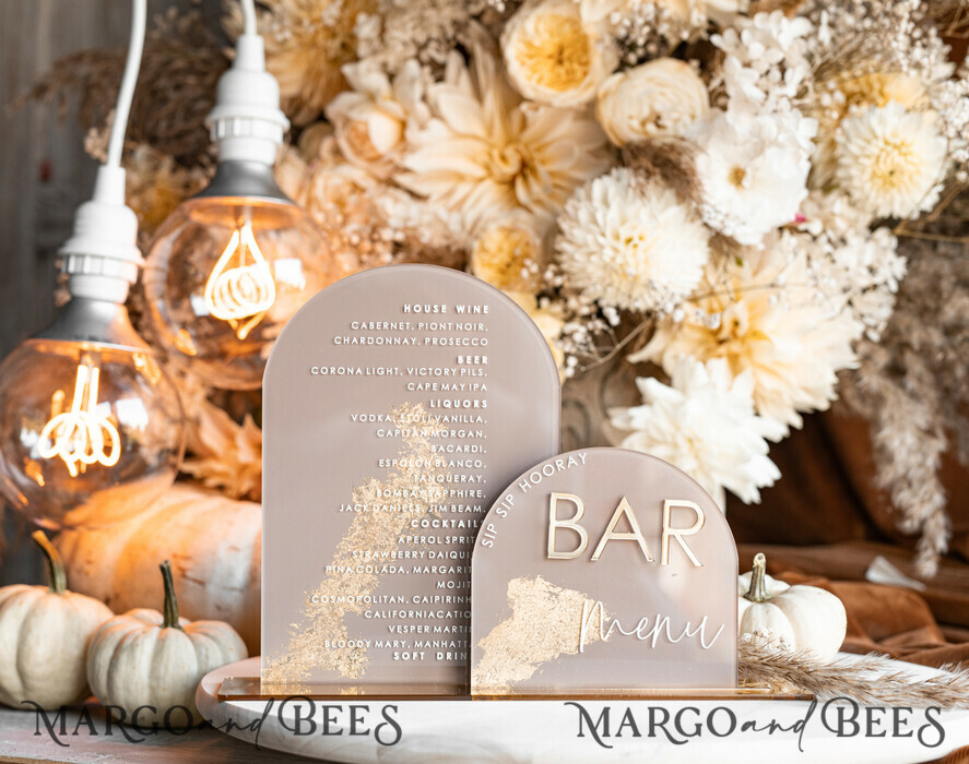 TISCHDEKORATIONSCHILDER   Acryl Tischdekoration Zahlen Acrylbogen Cappuccino Bar Menü, Klare Acryl- und Gold-Bar-Menü, Nude Taupe Gold Plexi Getränkebar-Menü, Tan Luxus Hochzeits-Getränkebar Tischdekoration, Erdige Hochzeitsbeschilderung Goldener Spiegel Bar Menü