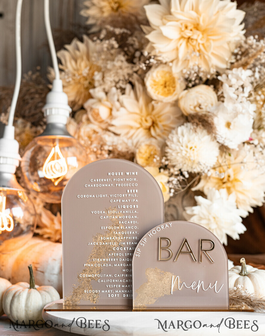 TISCHDEKORATIONSCHILDER   Acryl Tischdekoration Zahlen Acrylbogen Cappuccino Bar Menü, Klare Acryl- und Gold-Bar-Menü, Nude Taupe Gold Plexi Getränkebar-Menü, Tan Luxus Hochzeits-Getränkebar Tischdekoration, Erdige Hochzeitsbeschilderung Goldener Spiegel Bar Menü