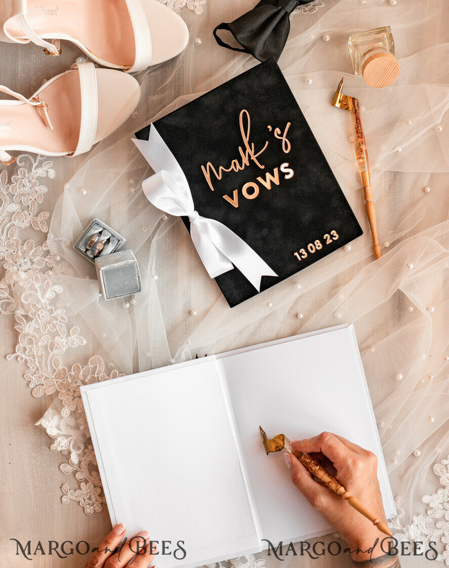 HOCHZEITSVERSPRECHEN  
 Acrylklar Gold Elegante klassische Braut- und Bräutigam-Eidbücher, Schwarz-Weiß-Gold-Hochzeits-Eidbücher im Set von zwei, personalisierte Samt-Eidhefte, goldene Spiegel-Eidbücher für ihn und sie, Acryl-Eidkästen für ihn und sie in Gold, Geschenk zur Brautparty