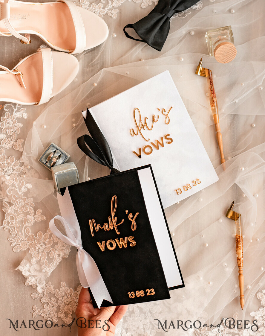 HOCHZEITSVERSPRECHEN  
 Acrylklar Gold Elegante klassische Braut- und Bräutigam-Eidbücher, Schwarz-Weiß-Gold-Hochzeits-Eidbücher im Set von zwei, personalisierte Samt-Eidhefte, goldene Spiegel-Eidbücher für ihn und sie, Acryl-Eidkästen für ihn und sie in Gold, Geschenk zur Brautparty