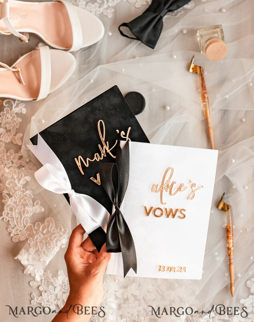 HOCHZEITSVERSPRECHEN  
 Acrylklar Gold Elegante klassische Braut- und Bräutigam-Eidbücher, Schwarz-Weiß-Gold-Hochzeits-Eidbücher im Set von zwei, personalisierte Samt-Eidhefte, goldene Spiegel-Eidbücher für ihn und sie, Acryl-Eidkästen für ihn und sie in Gold, Geschenk zur Brautparty