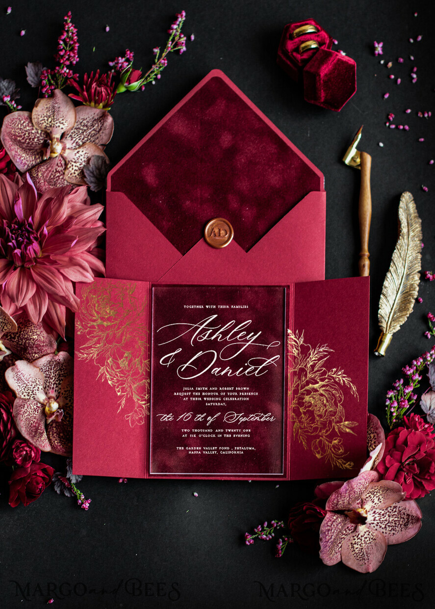 PROBENNEHMESERVICE
 Muster
 Burgunder Samt Hochzeits Einladung Muster, luxuriöses Glamour handgemachtes Muster Set, Goldene Blumen Hochzeits Einladung, Kastanienbraune Einladungen Muster Set