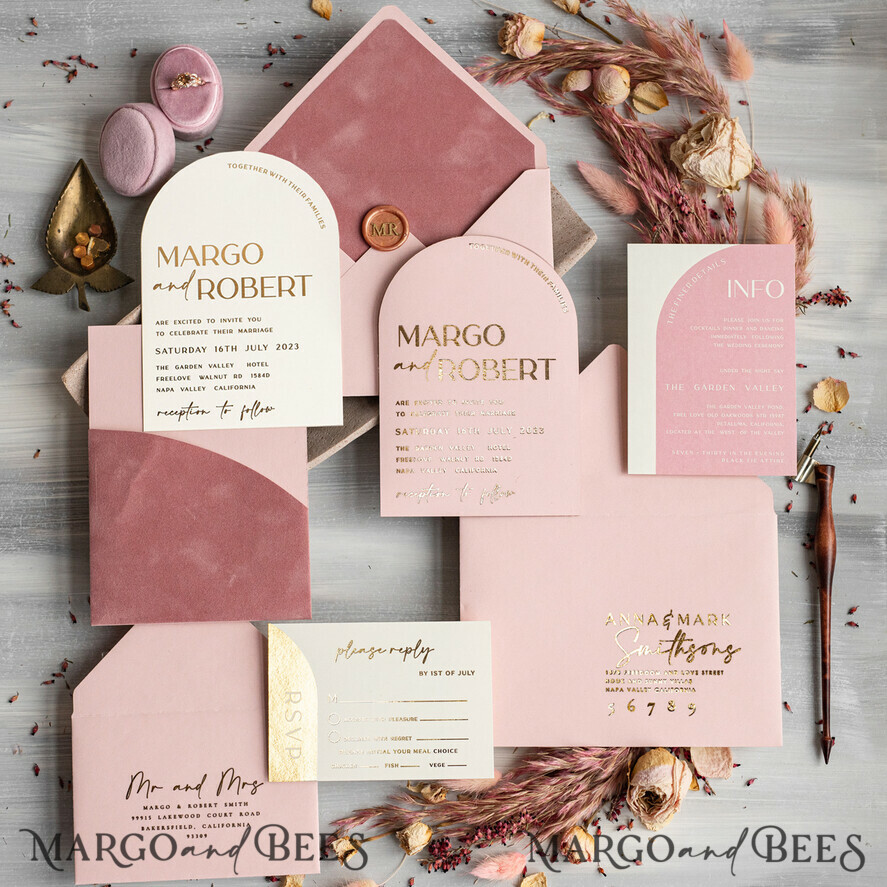 PROBENNEHMESERVICE
 Muster
 Staubige Rose Hochzeits-Einladung Muster, handgemachtes Muster-Set, rosa Samt und Goldfolie Hochzeits-Einladung, zartrosa Einladungen Muster-Set