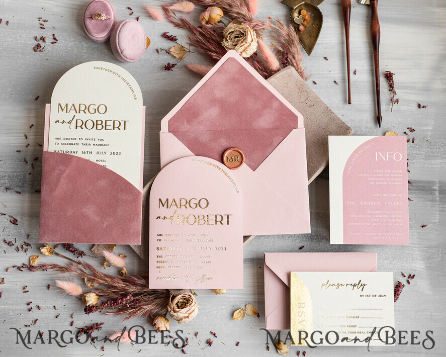 PROBENNEHMESERVICE
 Muster
 Staubige Rose Hochzeits-Einladung Muster, handgemachtes Muster-Set, rosa Samt und Goldfolie Hochzeits-Einladung, zartrosa Einladungen Muster-Set