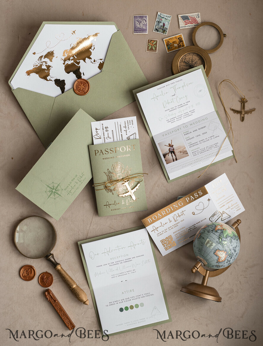 PROBENNEHMESERVICE
 Muster
 Muster, maßgeschneidertes Musterset Gold Salbeigrün Pass Hochzeitseinladung, Goldene Hochzeitskarten Boarding Pass, Grün Reise Pass Hochzeitseinladungen im Ausland, Hochzeitskarten für das Reiseziel Griechenland, Toskana Reisekarten Hochzeitsstationery Italien Weltkarte.